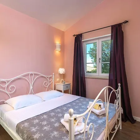 Luxury With A Swimming Pool Rakalj, Marcana - 26928 Βίλα *