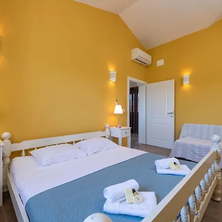 Luxury With A Swimming Pool Rakalj, Marcana - 26928 빌라 Rakalj